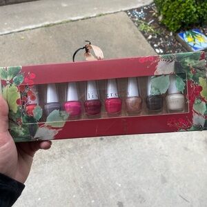 Live Green Nail Polish Set - Festive Colors